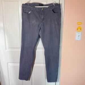 Forever 21 Gray Skinny Jeans with Front and Back Pockets | Plus Size